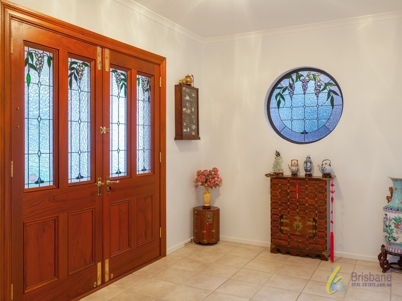 39 Alexandrina Cct, Forest Lake QLD 4078