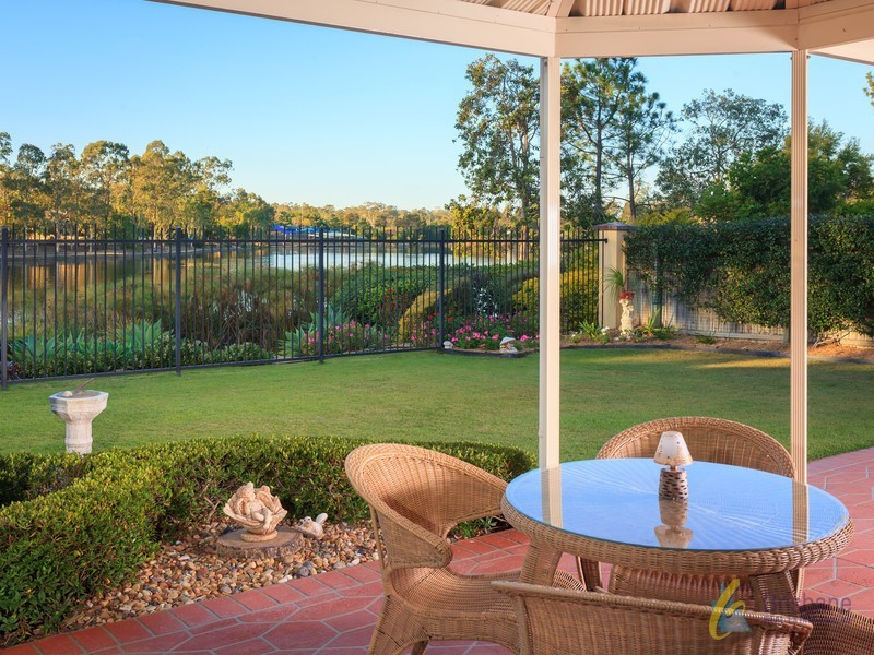 39 Alexandrina Cct, Forest Lake QLD 4078