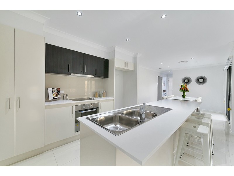 67 Fitzpatrick Cct, Augustine Heights QLD 4300