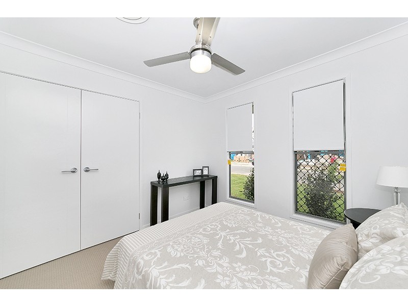 67 Fitzpatrick Cct, Augustine Heights QLD 4300