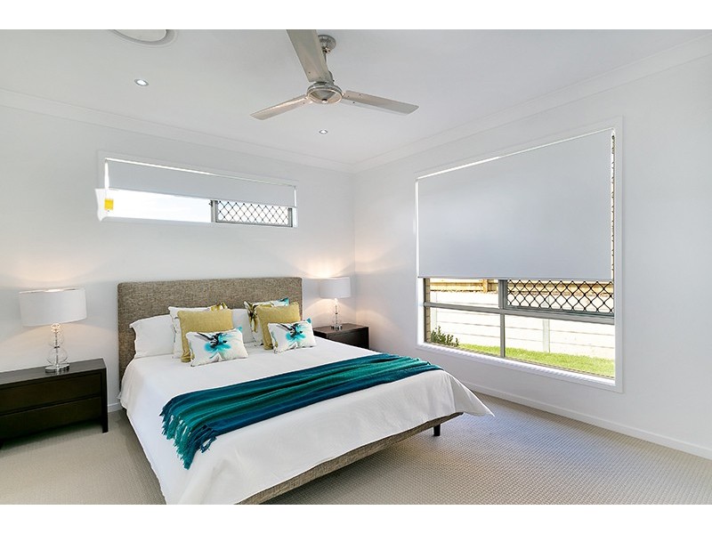 67 Fitzpatrick Cct, Augustine Heights QLD 4300