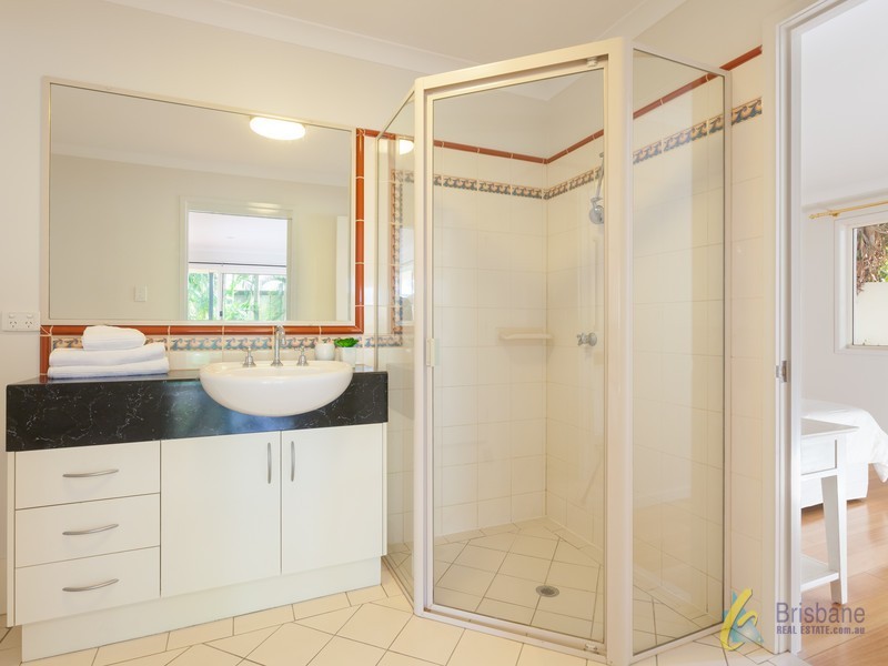 28 Carissa Place, Chapel Hill QLD 4069