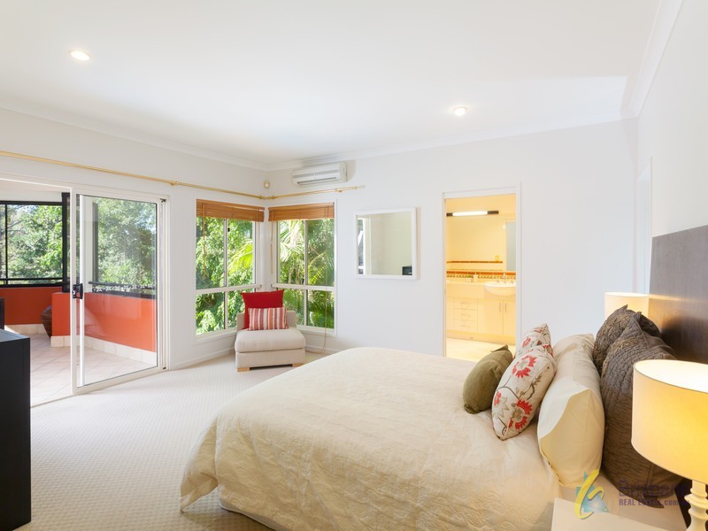28 Carissa Place, Chapel Hill QLD 4069