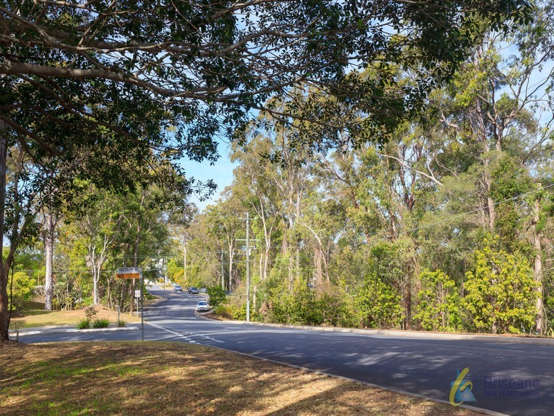233 Jesmond Road, Fig Tree Pocket QLD 4069
