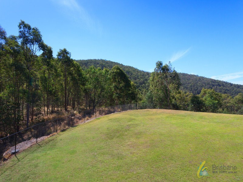 8 Millbrook Drive, Pullenvale QLD 4069