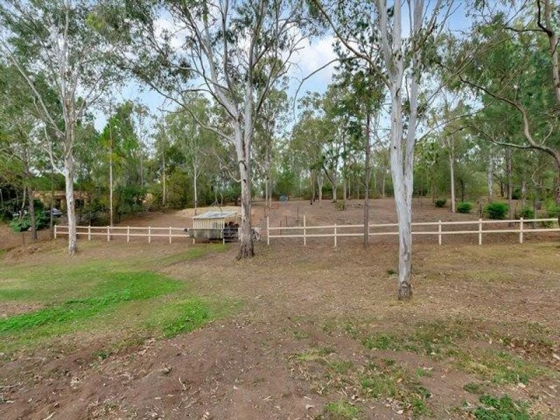 53 Mitchell St, Barellan Point QLD 4306