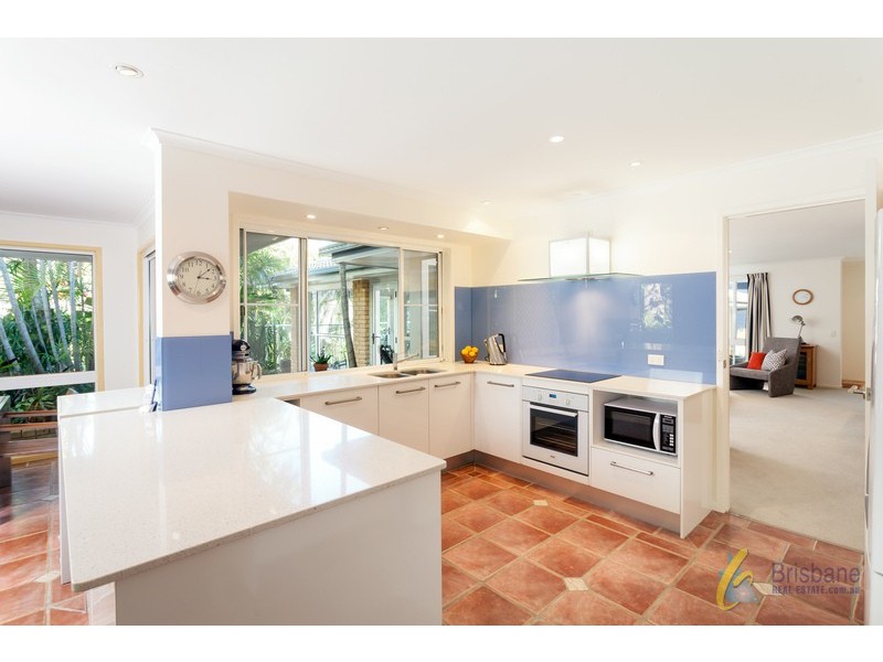 89 Carinya Street, Indooroopilly QLD 4068