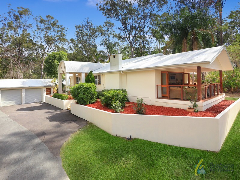220 Grandview Road, Pullenvale QLD 4069