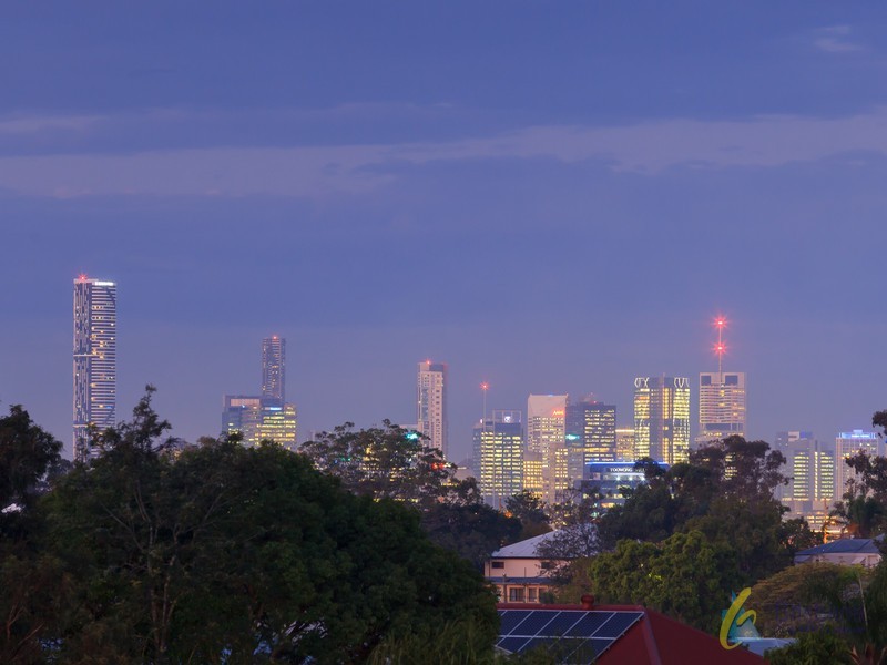 27 Gordon Tce, Indooroopilly QLD 4068