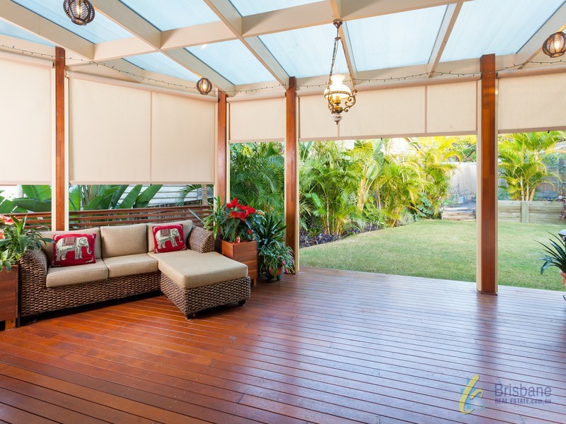 27 Gordon Tce, Indooroopilly QLD 4068