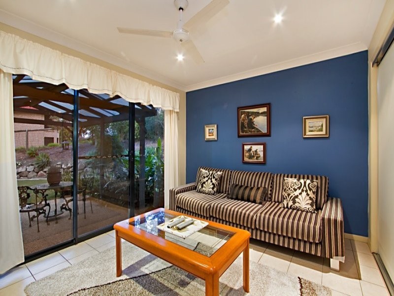 100 Bainbridge Drive, Pullenvale QLD 4069