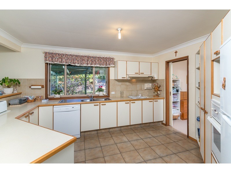 1 Delamore Court, Chuwar QLD 4306