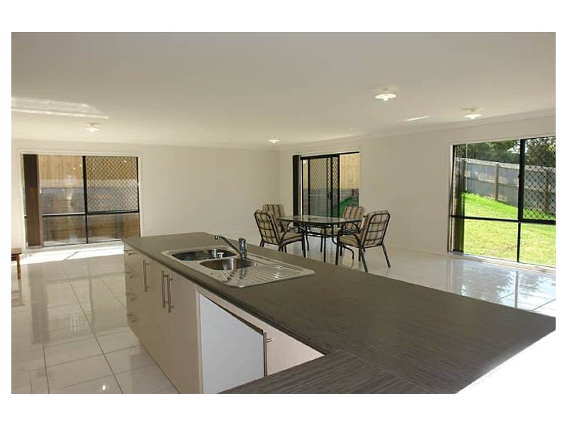 9 Tancred Place, Bellbowrie QLD 4070