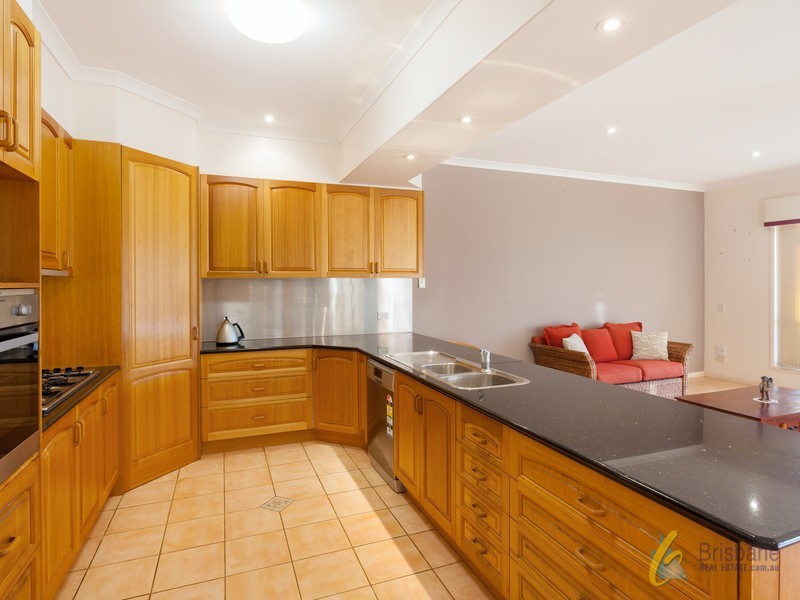 69 Daintree Place, Riverhills QLD 4074