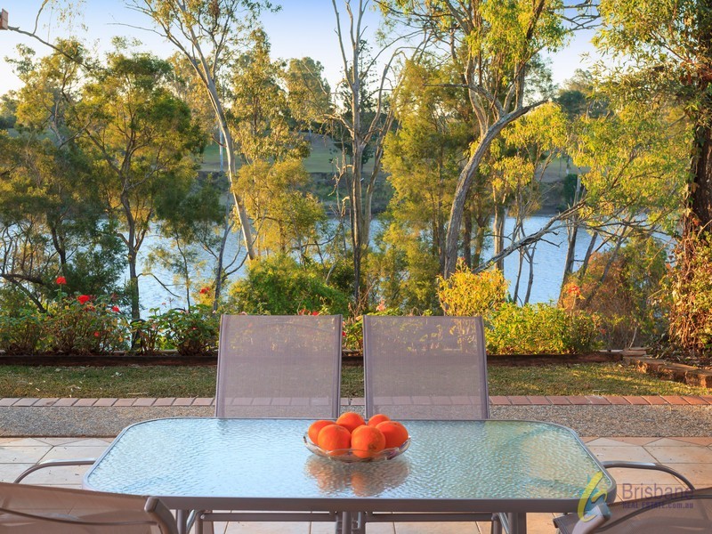 69 Daintree Place, Riverhills QLD 4074