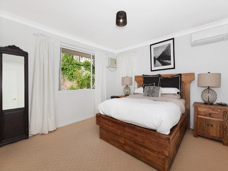 53 Tuckett Street, Kenmore Hills QLD 4069