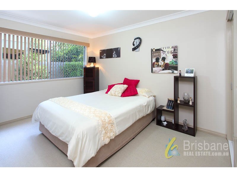 25 Lomandra Place,, Chapel Hill QLD 4069