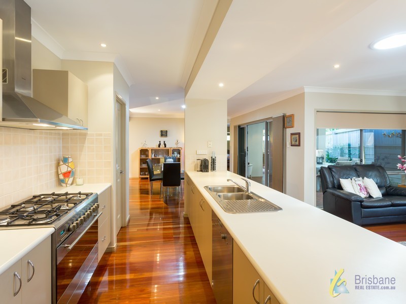 25 Lomandra Place,, Chapel Hill QLD 4069