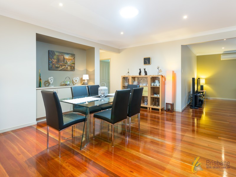 25 Lomandra Place,, Chapel Hill QLD 4069