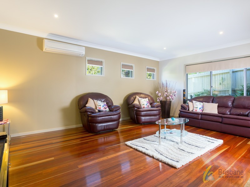 25 Lomandra Place,, Chapel Hill QLD 4069