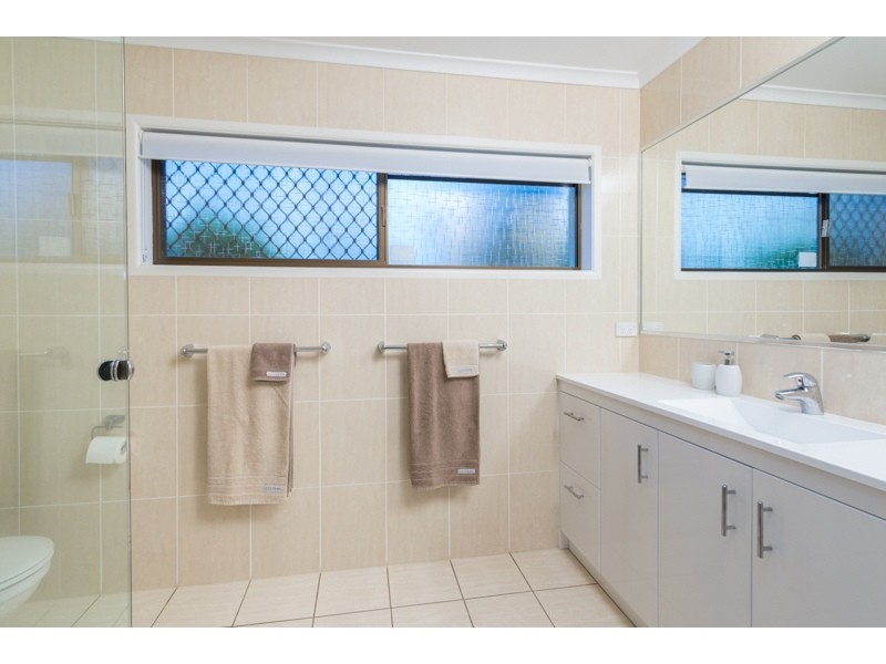 1141 Mt Crosby Rd, Karana Downs QLD 4306