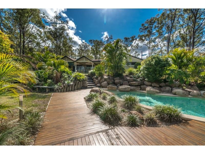 1141 Mt Crosby Rd, Karana Downs QLD 4306