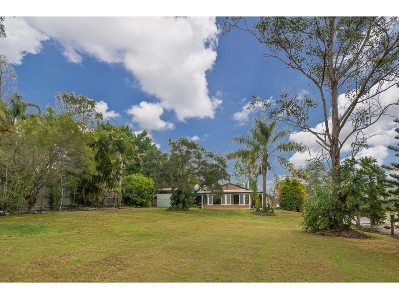 360 Mt Crosby Rd, Chuwar QLD 4306