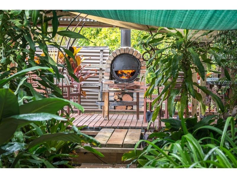 360 Mt Crosby Rd, Chuwar QLD 4306