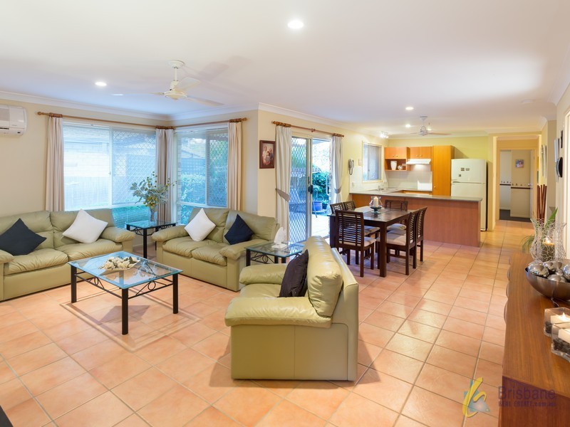 10 Cedrela Street, Moggill QLD 4070