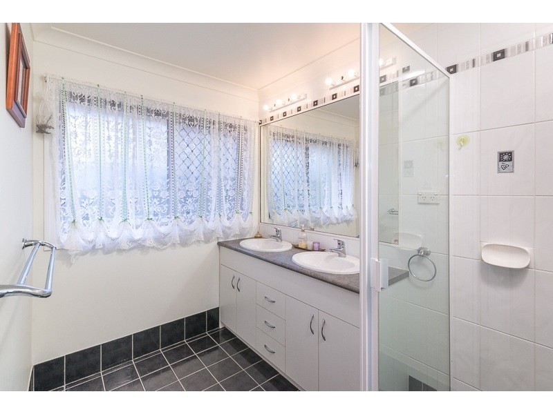 21 Dunoon Court, Karana Downs QLD 4306