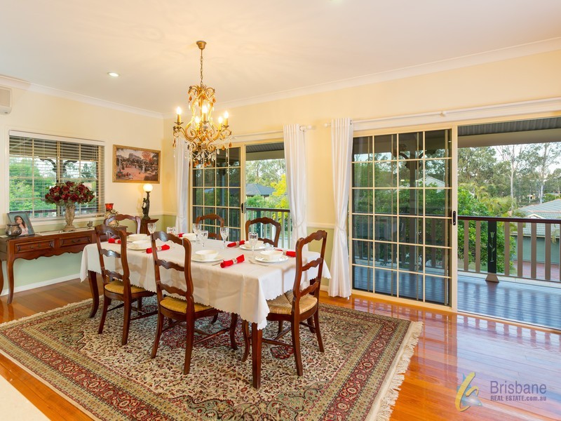 2 Carnegie Cl, Forest Lake QLD 4078