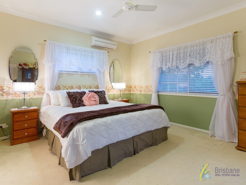 2 Carnegie Cl, Forest Lake QLD 4078
