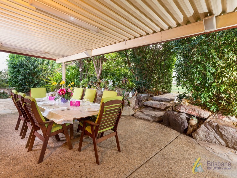 2 Carnegie Cl, Forest Lake QLD 4078