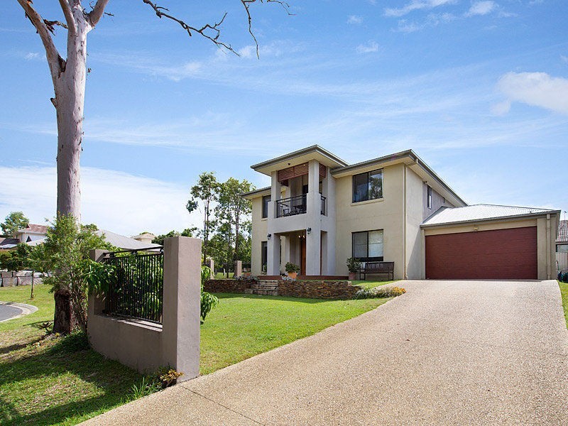 33 Christopher Place, Sinnamon Park QLD 4073