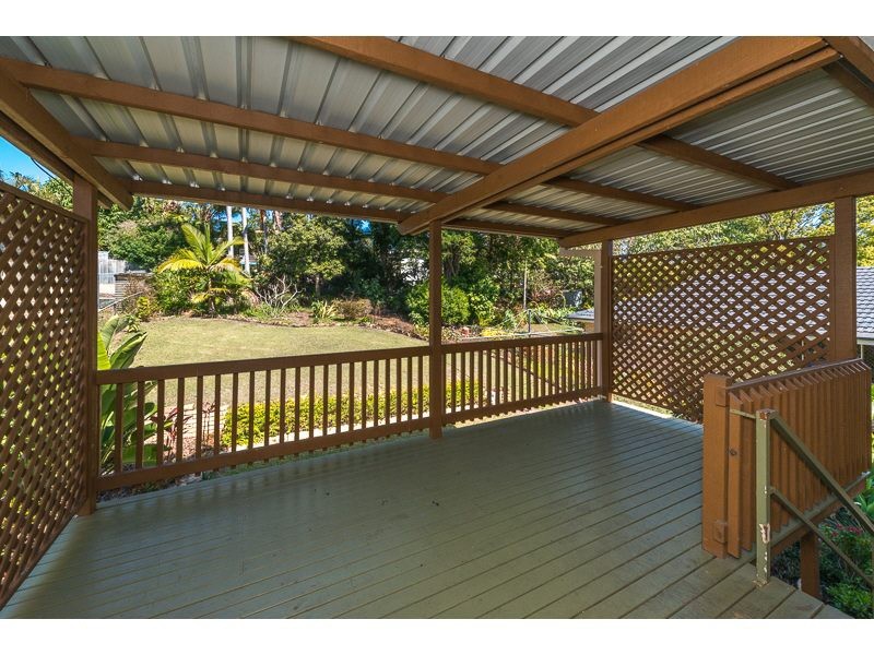 16 IJONG ST, Kenmore QLD 4069