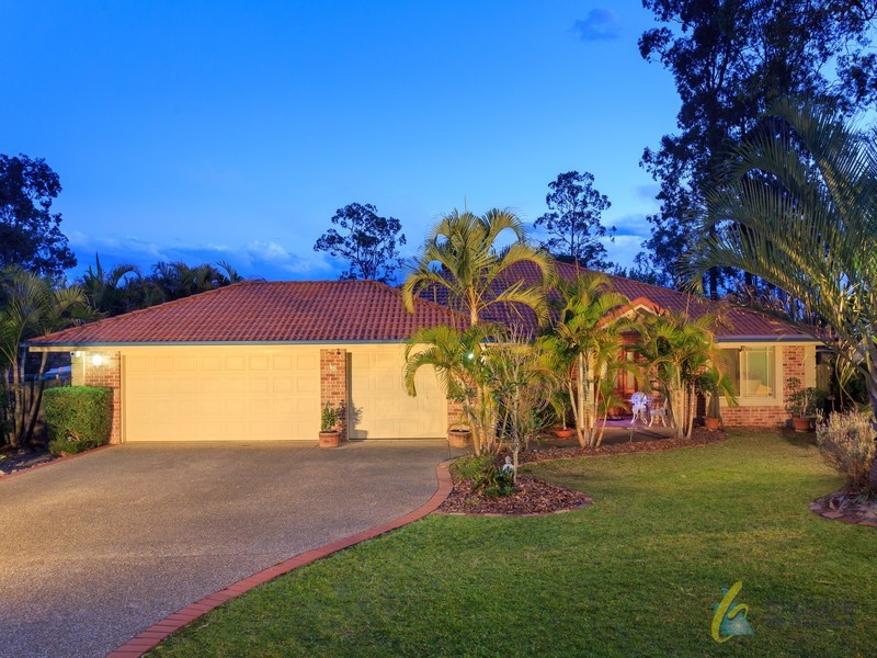 18 Camberwell Pl, Forest Lake QLD 4078