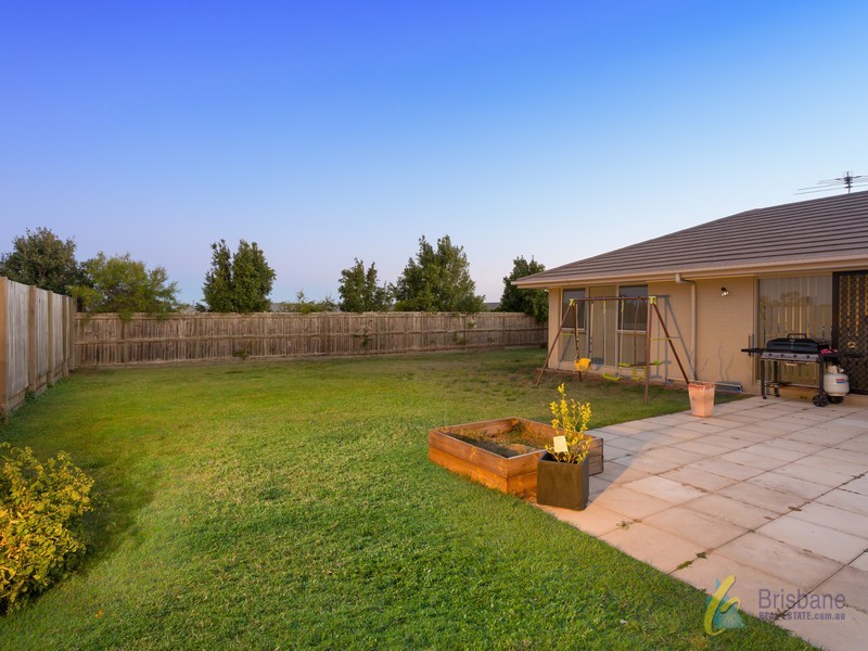 12 Silky Oak Avenue, Moggill QLD 4070