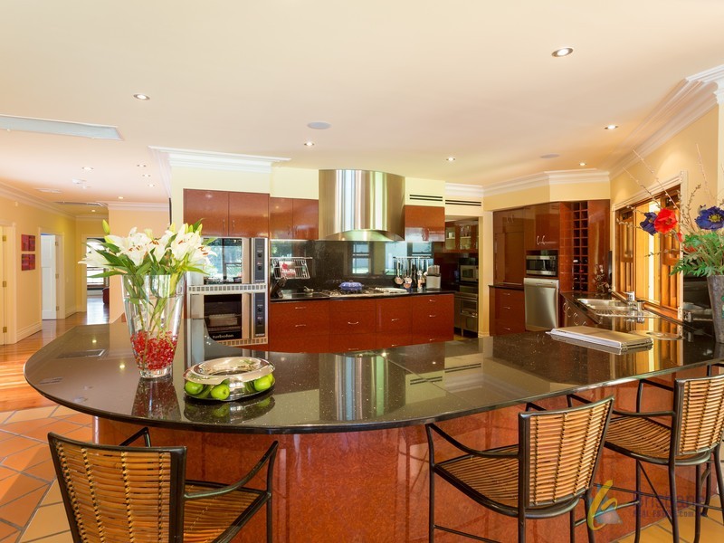47 Tristania Road, Chapel Hill QLD 4069