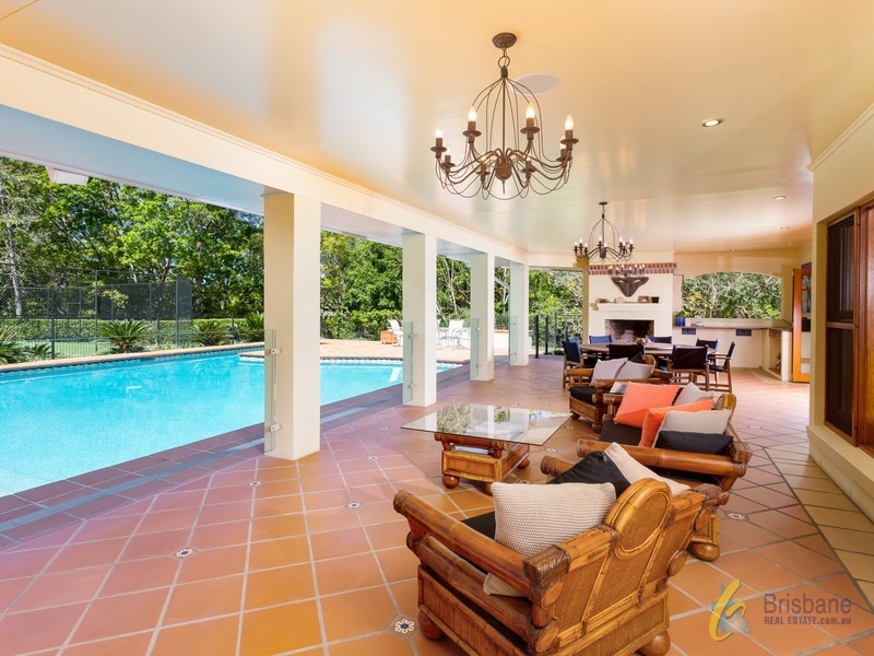 47 Tristania Road, Chapel Hill QLD 4069