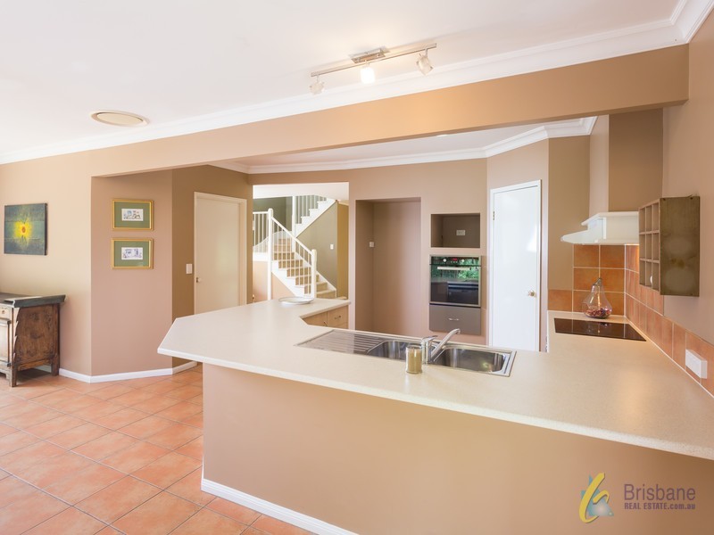 58 Vakuta St, Fig Tree Pocket QLD 4069