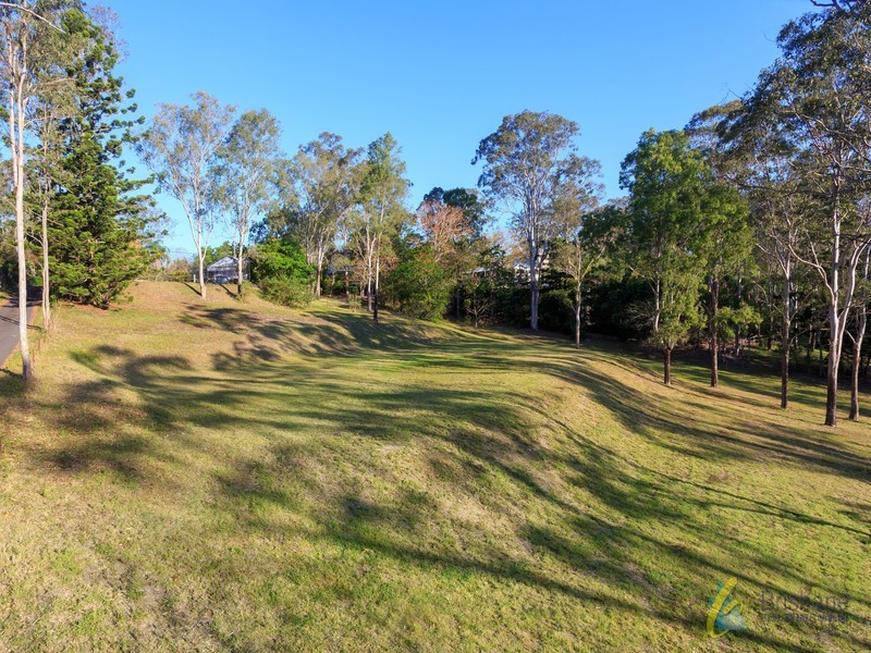 15 Jacaranda Avenue, Kenmore Hills QLD 4069