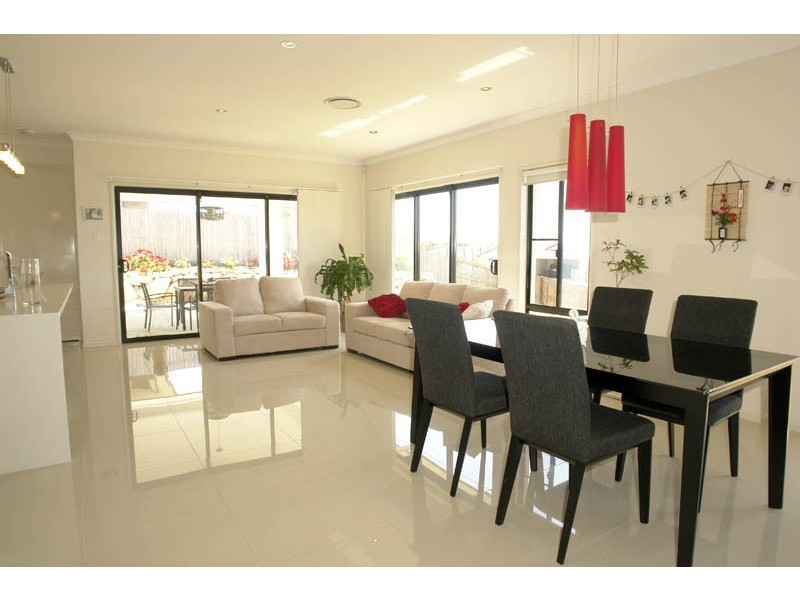 17 Stanbury Drive, Goodna QLD 4300