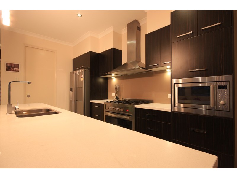 17 Stanbury Drive, Goodna QLD 4300