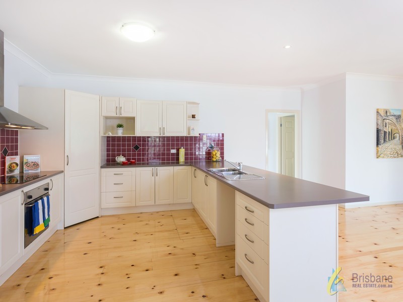 16 Joseph Av, Moggill QLD 4070