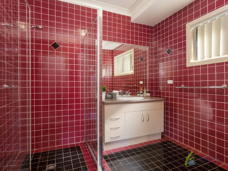 16 Joseph Av, Moggill QLD 4070