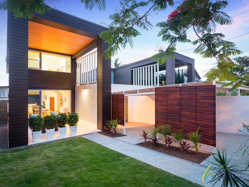 74 King Arthur Terrace, Tennyson QLD 4105