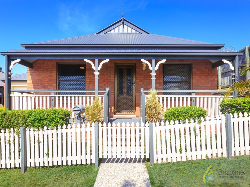 7 Pinnacle Cl, Springfield Lakes QLD 4300