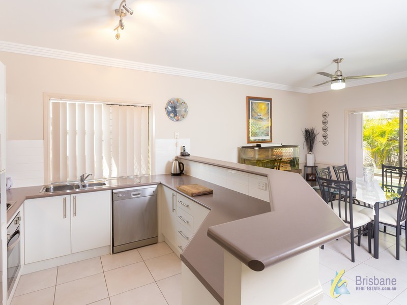 7 Pinnacle Cl, Springfield Lakes QLD 4300