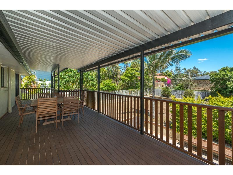 78 Brownie St, Jamboree Heights QLD 4074