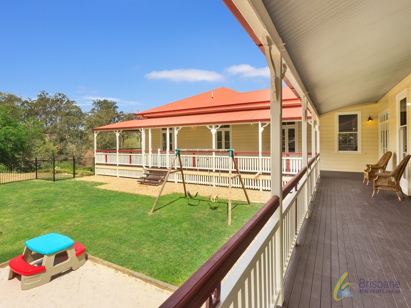 32 White Cedar Rd, Pullenvale QLD 4069